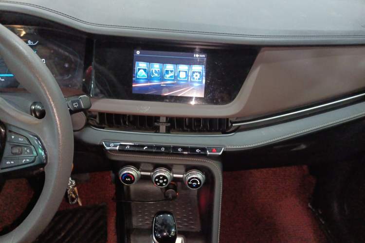 Used Changan CS15 2019 1.5L Automatic Entry Model China VI Standard
