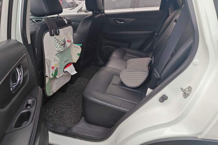 Used Nissan X-Trail 2014 2.0L CVT Comfort Edition 2WD