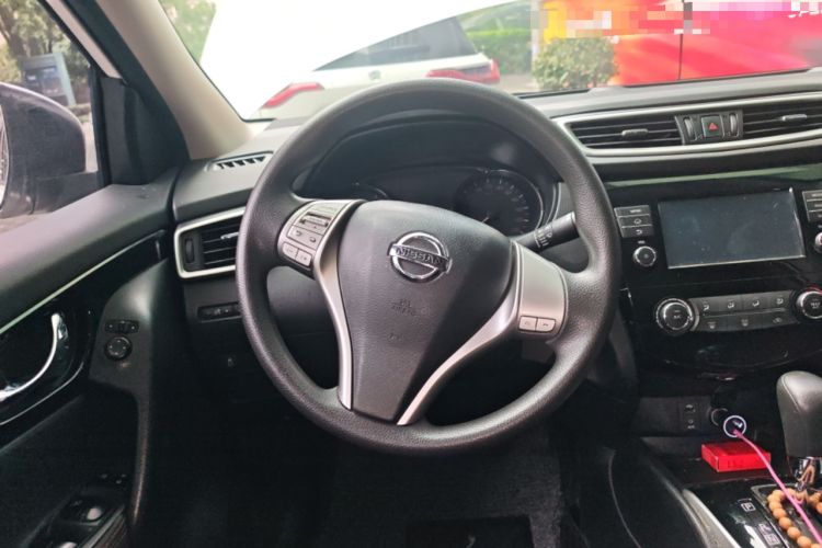 Used Nissan Qashqai 2017 2.0L CVT Elite Edition China V Standard Steering Wheel