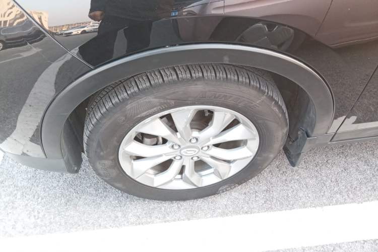 Used GAC Trumpchi GS3 2017 150N Automatic Elite Edition Left Front Wheel Hub