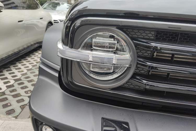 Used Tank 300 2021 Off-Road Edition 2.0T Challenger Right Front Headlight