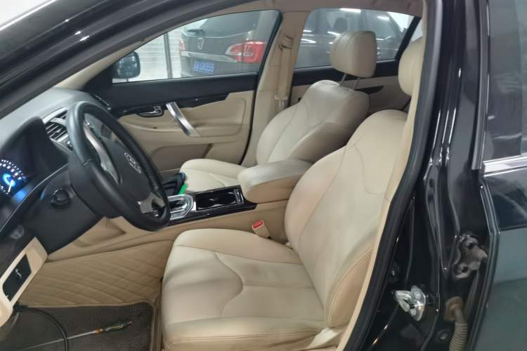 Used CHANGAN Raeton 2014 1.8T Automatic Elite Anniversary Edition China IV Standard