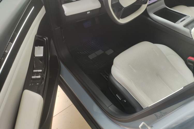 Used Geely Galaxy L6 2023 125km Starship Driver Seat