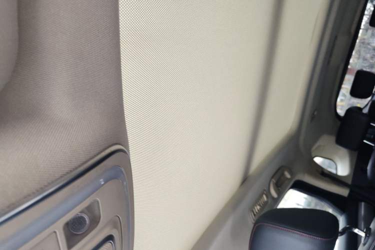 Used BYD Tang New Energy 2018 DM 2.0T All-Wheel Drive Smart Connectivity Luxury Model 7 Seats China V Emission Standard
