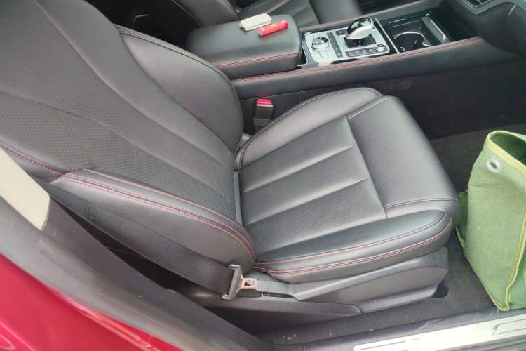 Used BYD Tang New Energy 2018 DM 2.0T All-Wheel Drive Smart Connectivity Luxury Model 7 Seats China V Emission Standard
