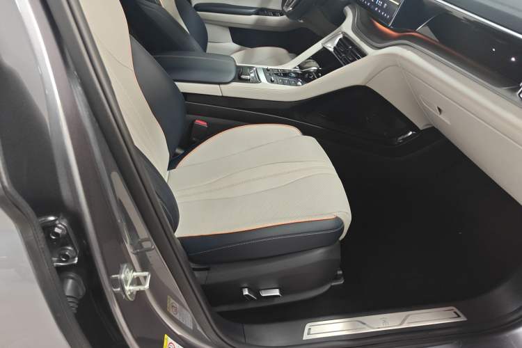 Used BYD Song PLUS New Energy 2021 DM-i 110KM Flagship PLUS Right Front Seat