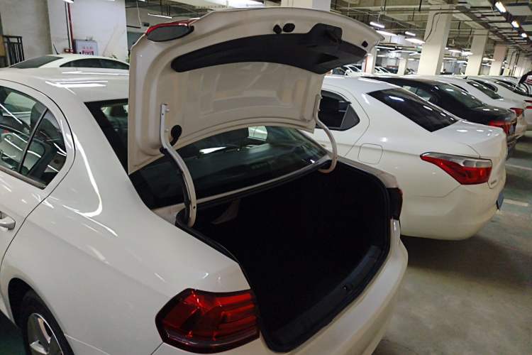 Used Volkswagen Lavida 2019 Lavida Start 1.5L Automatic Trendy Version China VI Standard Trunk