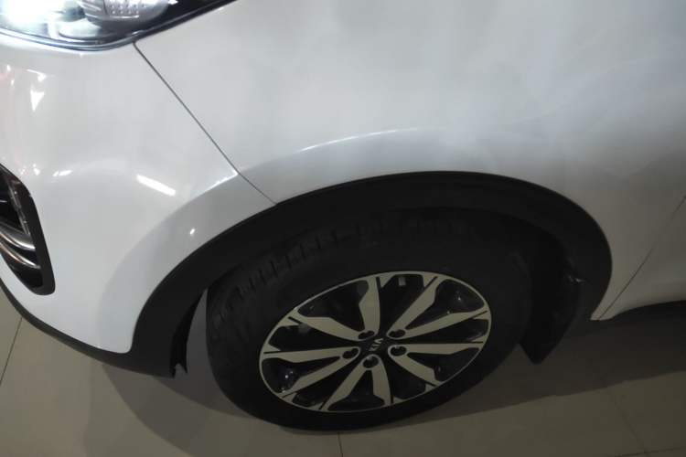 Used Kia KX5 2017 1.6T Automatic Two-Wheel Drive 15th Anniversary Special Edition DLX