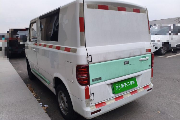 Used Chengshi 01 2021 Chuanfu Edition + 3.3KW Single-Row Closed Cargo Van Single Seat Single Battery
