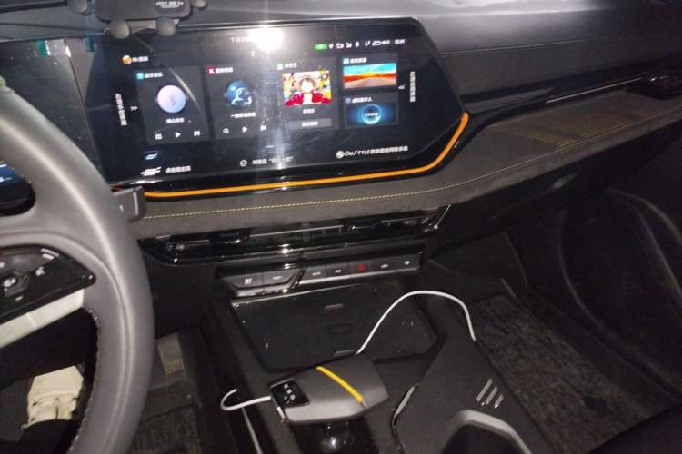 Used Oshan X5 PLUS 2023 1.5T DCT Smart & Fun AI Edition
