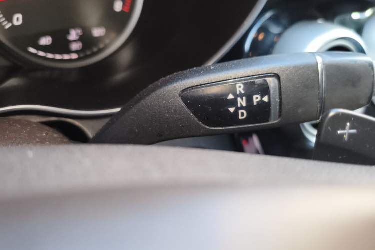 Used Mercedes-Benz GLC 2016 GLC 200 4MATIC
