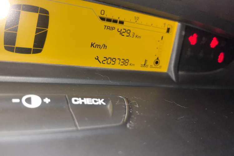 Used Citroen C-Quatre 2012 Hatchback 1.6L Automatic LeShang Model Odometer Close Up