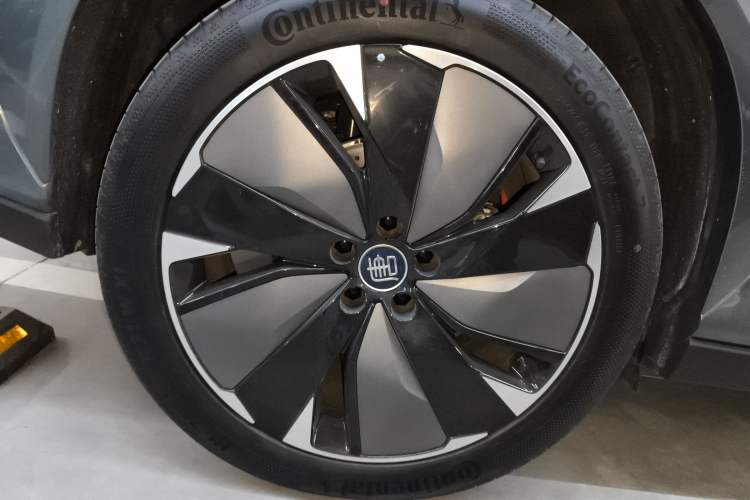 Used BYD Tang L 2025 DM 175KM Drone Player Edition