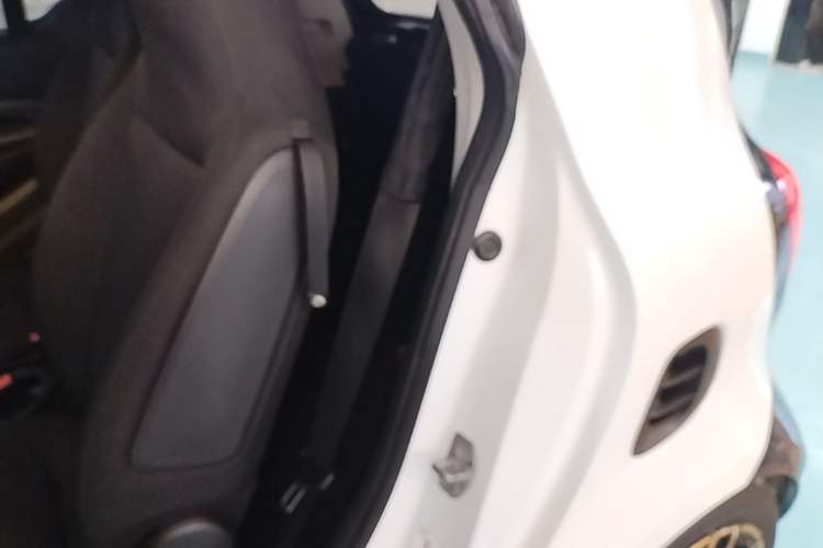 Used smart fortwo 2015 1.0L 52 kW hardtop Dynamic version
