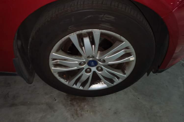 Used Ford Focus 2012 Sedan 1.6L Manual Comfort Model