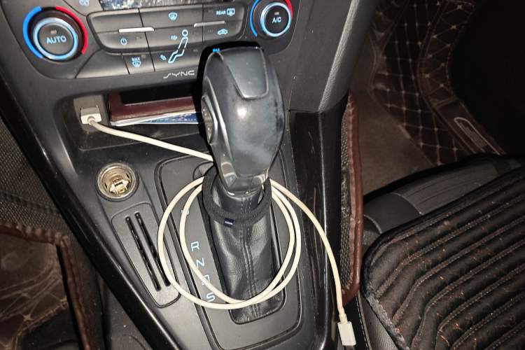 Used Ford Focus 2015 Hatchback 1.6L Automatic Fashion Edition
