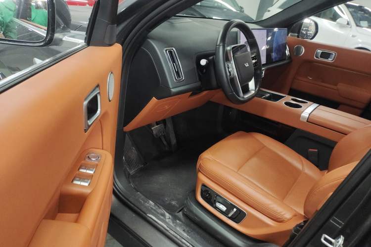 Used Li Auto L8 2023 Max model
