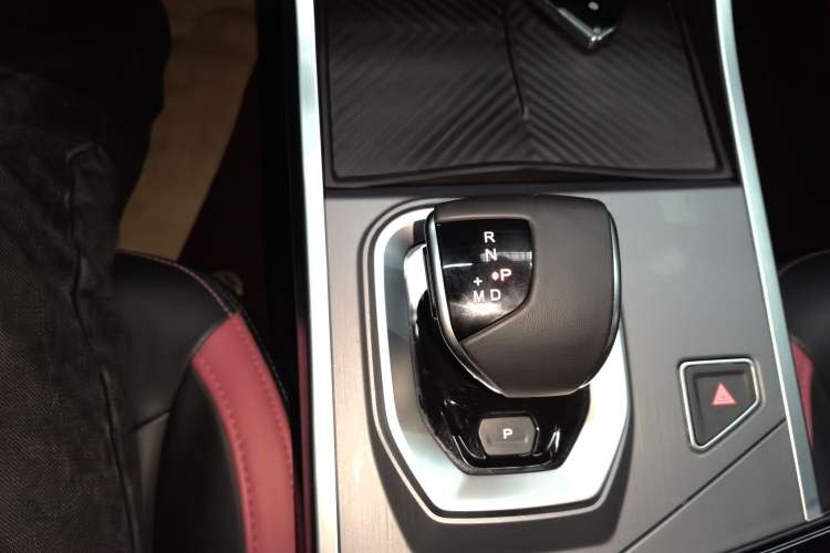 Used JETOUR Dashing 2024 1.5T DCT Starlight Shine Pro Edition
