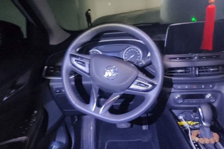 Used Buick Encore 2021 332T CVT Elite Edition Steering Wheel