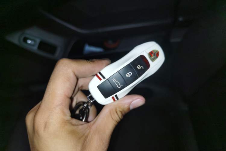 Used Porsche Panamera 2016 Panamera Executive Edition 3.0T Vehicle Key