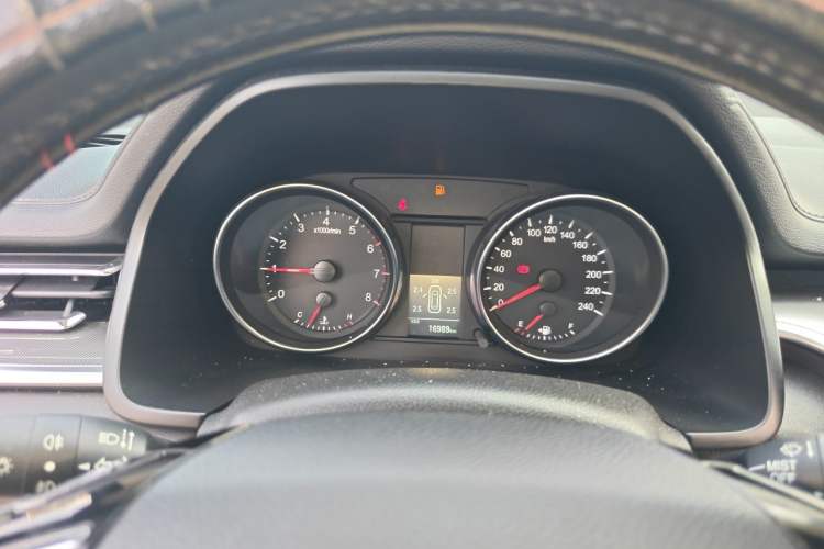 Used Haval M6 2021 PLUS 1.5T Manual Luxury Smart Connectivity Model
