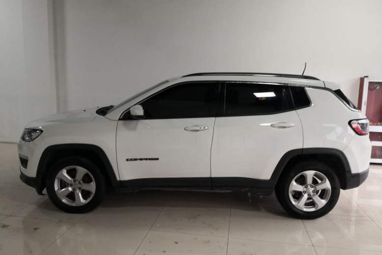 Used Jeep Compass 2017 200T Automatic Family Edition