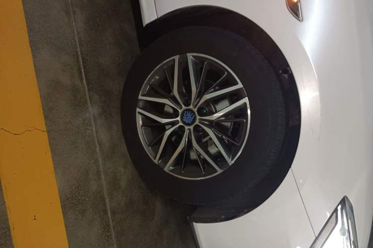 Used BYD Qin Pro New Energy 2019 EV Super Edition High-Power Smart Connect Luxurious Model
