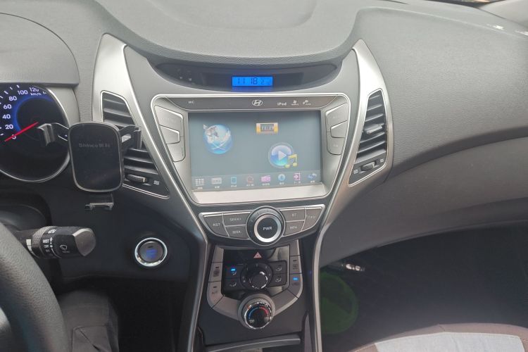 Used Hyundai Elantra (5th Generation / Langdong) 2012 1.6L Automatic Leading Model
