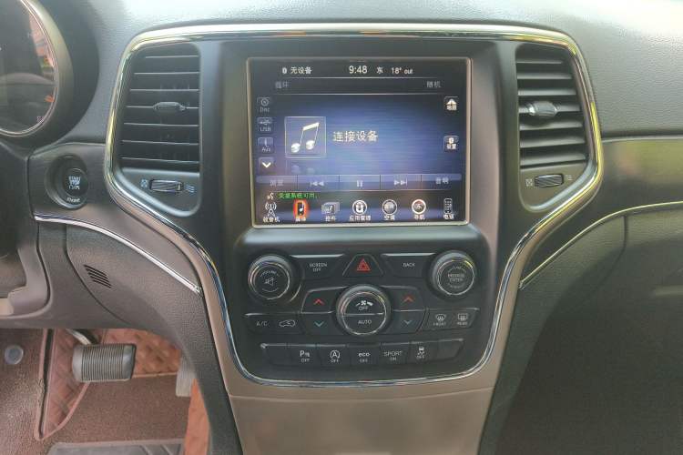 Used Jeep Grand Cherokee 2016 3.0L Comfort Navigation Edition Audio And AC Panel