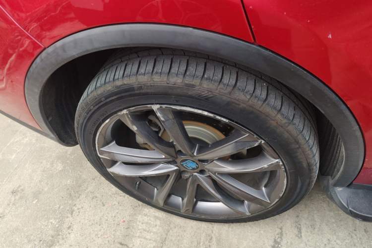 Used BYD Tang New Energy 2018 DM 2.0T All-Wheel Drive Smart Connectivity Luxury Model 7 Seats China V Emission Standard
