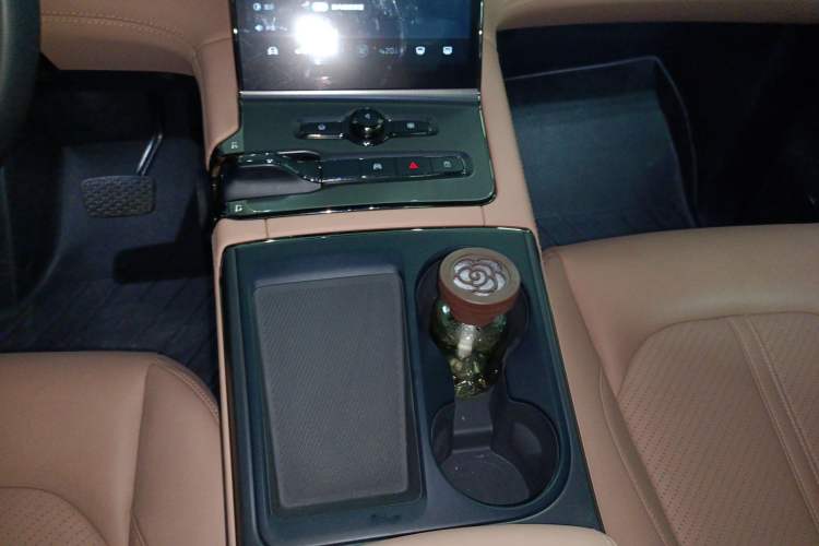 Used Nio ES6 2022 75 kWh Performance Version Gear Lever