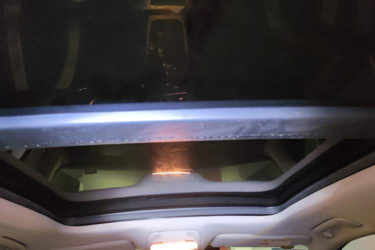 Used Audi Q5 2013 40 TFSI Ambition Headliner