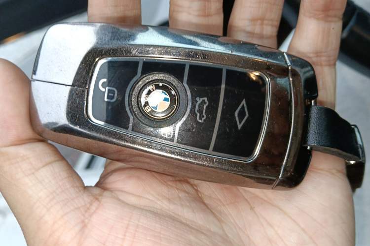 Used BMW 5 Series 2014 525Li Luxury Design Package