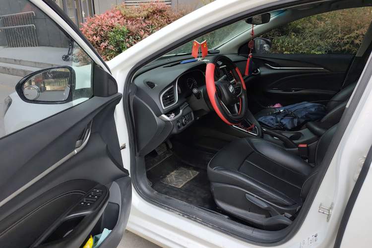 Used Buick GT 2015 15N Automatic Deluxe Edition