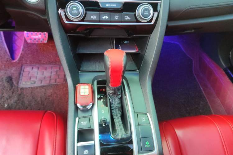 Used Honda Civic 2016 220TURBO CVT Luxury Edition
