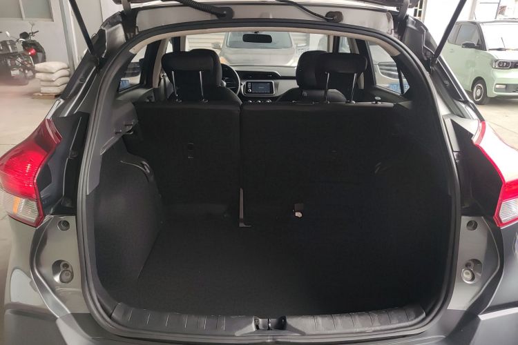 Used Nissan Kicks 2021 1.5L XL CVT Cool Enjoyment Edition
