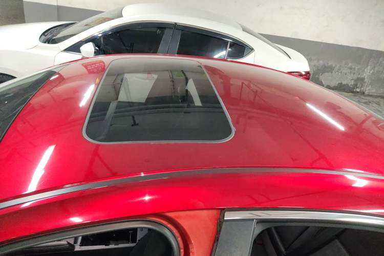 Used Mazda 3 Axela 2020 1.5L Automatic Luxury Version Roof