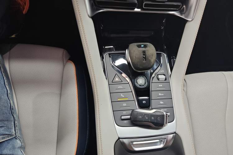 Used BYD Song PLUS New Energy 2021 DM-i 110KM Flagship PLUS Gear Lever