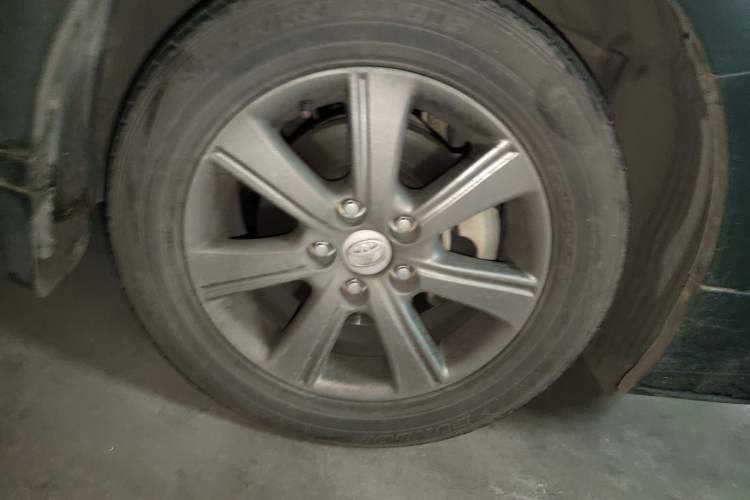 Used Toyota Verso 2015 180E CVT Crossover Edition Right Front Wheel Hub