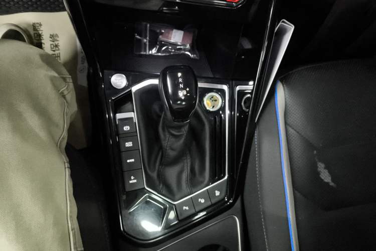 Used Volkswagen Tayron GTE Plug-in Hybrid 2020 1.4T Luxury Model Gear Lever