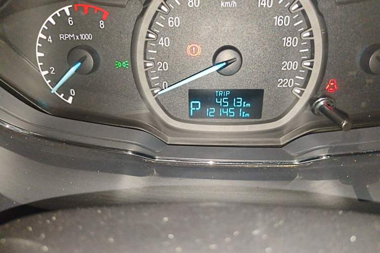 Used Ford Escort 2017 Happiness Edition 1.5L Automatic Fashion Version Odometer Close Up