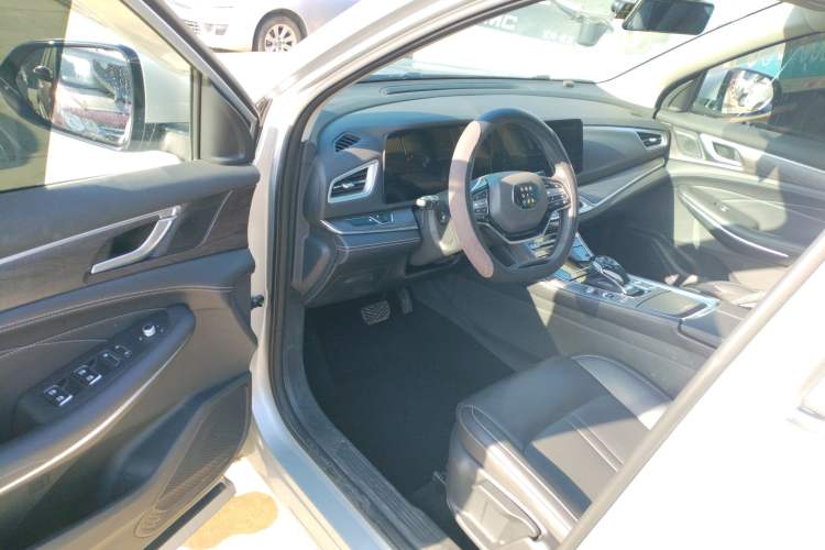 Used Landian E5 2023 1.5L DE-i 100KM Comfort Edition 7-Seater