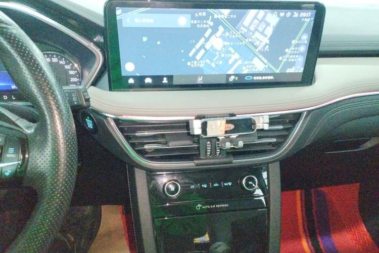 Used Ford Escape 2020 EcoBoost 245 Two-Wheel-Drive Titanium Edition