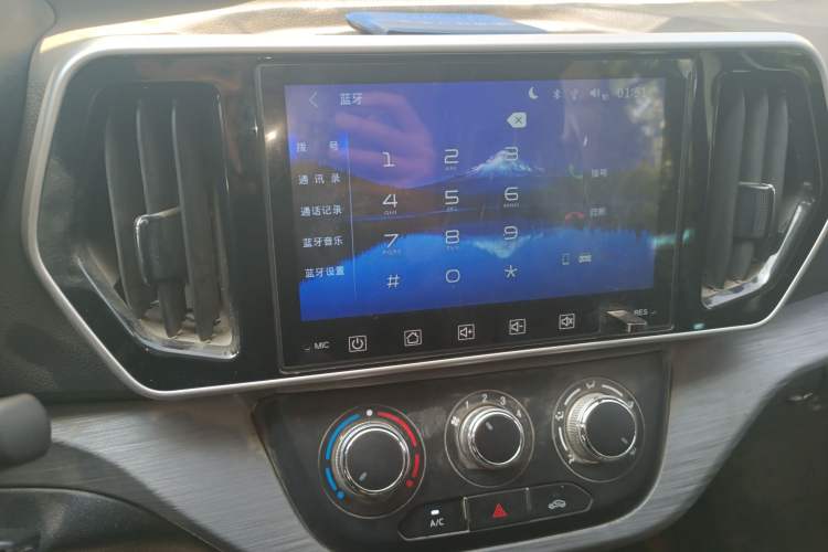 Used Chana Ruixing M60 2023 1.5L GDI Elite-Class Passenger Vehicle 6/7 Seats
