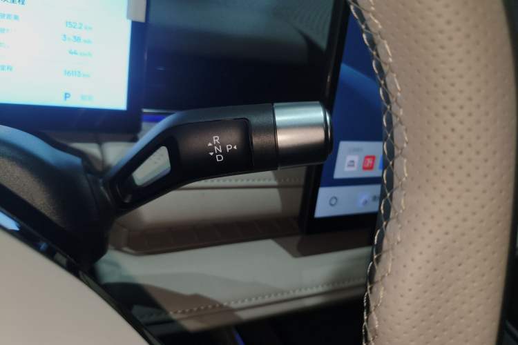 Used Geely Galaxy 8 2025 130km EM-i Deluxe Edition
