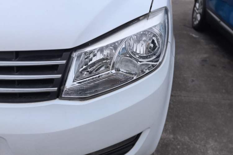 Used Dongfeng Fengon 330 2014 1.5L Manual Utility Version DK15
