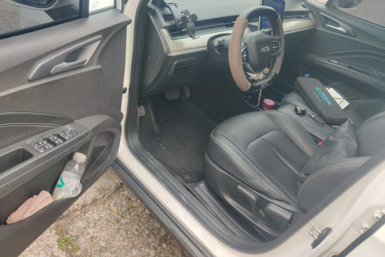 Used NETA V 2021 Long-Range Entertainment Edition Upgrade Model
