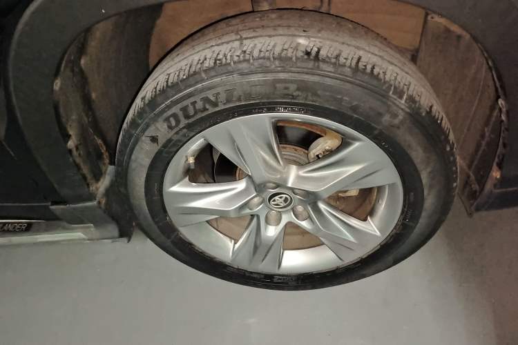 Used Toyota Highlander 2018 2.0T Four-Wheel Drive Luxury Version 7 Seats China VI Standard