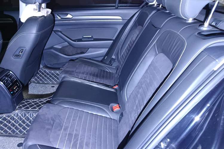 Used Volkswagen Magotan 2020 330TSI DSG Luxury Edition Left Rear Seat