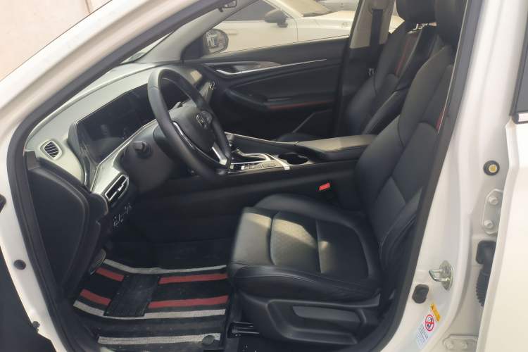 Used CHANGAN Eado 2020 PLUS Blue Whale NE 1.4T GDI DCT Prestige Model
